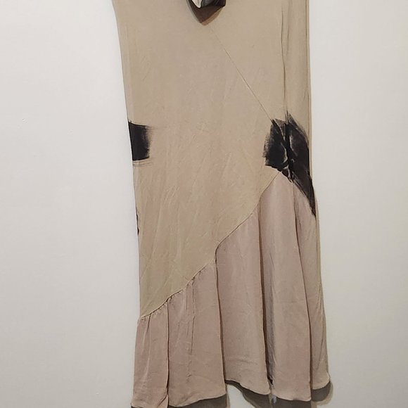 Asymetrical one shoulder midi dress - Picture 2 of 7